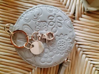 Portamonete Thun rotondo con ciondolo