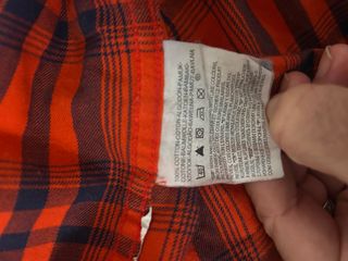 Camisa Levi's cuadros roja y azul