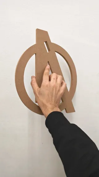 Símbolo Avengers Madera Corte Láser