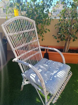 2 Sillas de caña con encanto