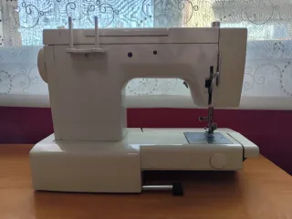 Máquina de coser Gentle
