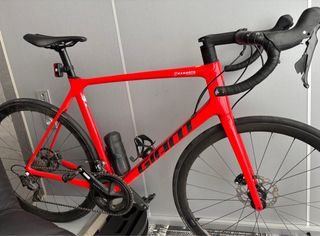 Bicicleta de carretera Giant Roja