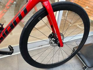 Bicicleta de carretera Giant Roja