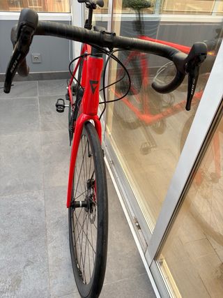 Bicicleta de carretera Giant Roja