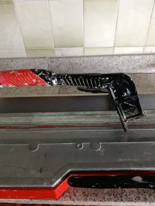 Cortador de azulejos Rubi