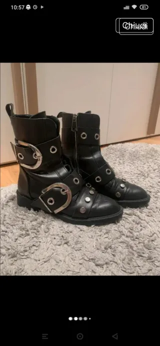 Anfibi rock neri con fibbie