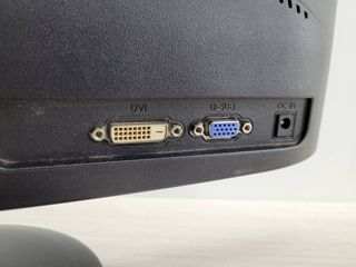 MONITOR PHILIPS 18,5”