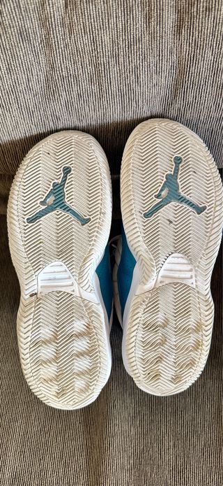Jordan 23 Flight Azul Blancas SemiNuevas