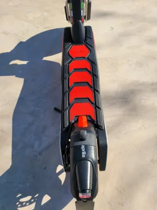 Patinete Eléctrico Aprilia E-SR1