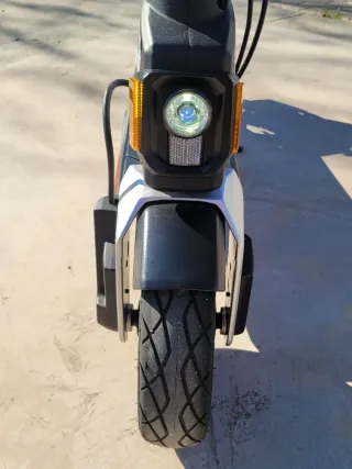 Patinete Eléctrico Aprilia E-SR1