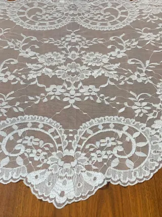 Mantilla adulta 3 picos blanca