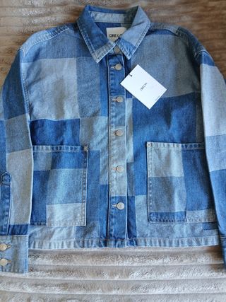 Chaqueta vaquera chica patchwork