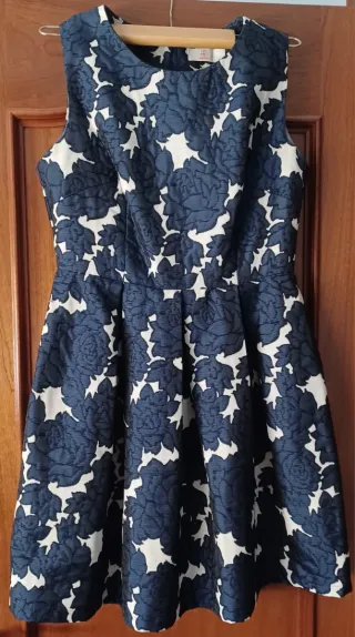 Vestido corto floral sin mangas Talla S