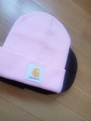 Gorro Carhartt Negro y Rosa