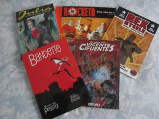 PACK DE 5 CÓMICS VARIADOS