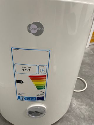 Termo Eléctrico Blanco de 50l, utilizado dos meses