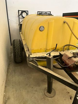 Cuba de arrastre 2000L