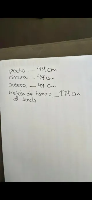 Traje de flamenca blanco y negro