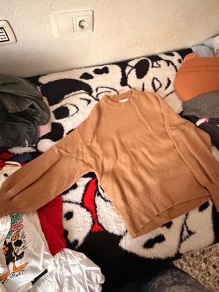 Jersey Pull&Bear camel oversize talla S