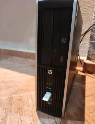 PC HP Compaq 8200 Elite SFF