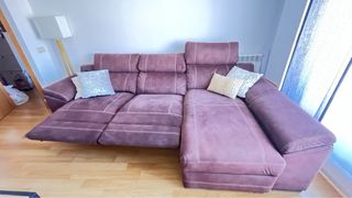 Sofá 3 plazas eléctrico. Muy buen estado.
