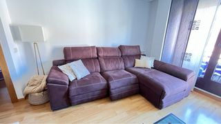 Sofá 3 plazas eléctrico. Muy buen estado.