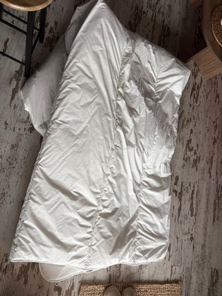 Edredón Ikea Blanco, con solo un uso.