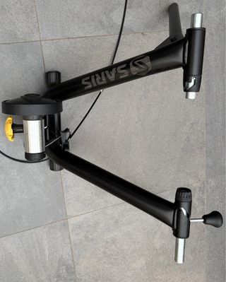 Rodillo de entrenamiento para bicicleta