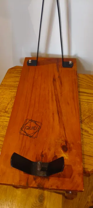 Jamonero de madera y metal