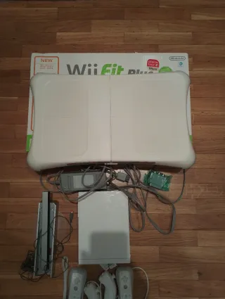 Consola Nintendo Wii Fit + Juegos
