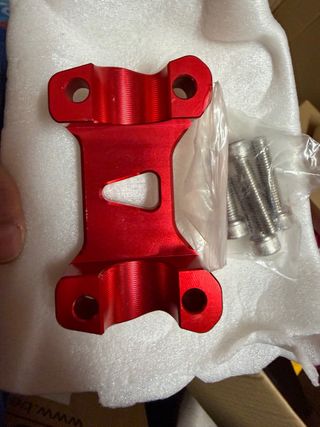 Abrazadera Manillar Ducati Scrambler 800 Roja