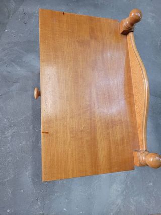 MESITA DE NOCHE RÚSTICA