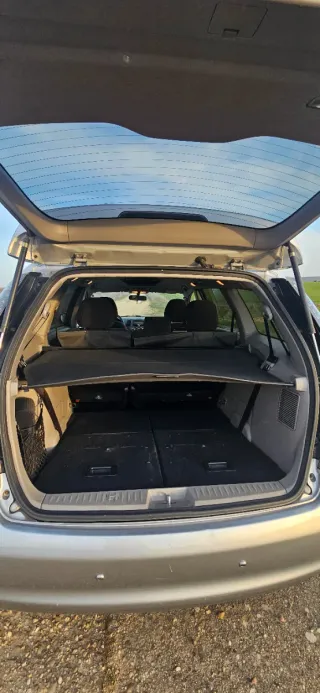 Mitsubishi Grandis 2005