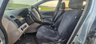 Mitsubishi Grandis 2005