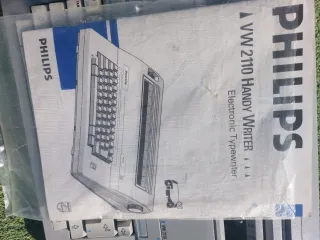 Máquina de escribir Philips VW 2110