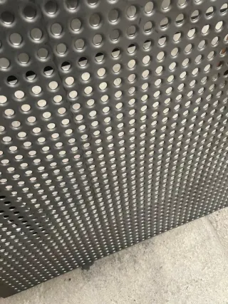 Reja protectora aire acondicionado