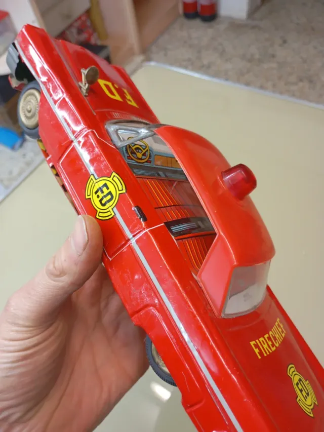 Coche hojalata Antiguo Bomberos