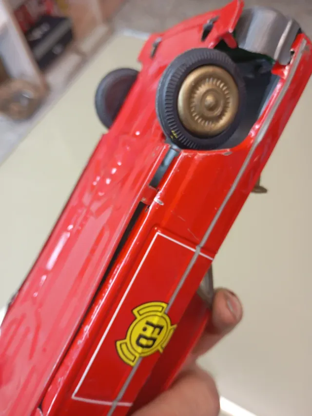 Coche hojalata Antiguo Bomberos