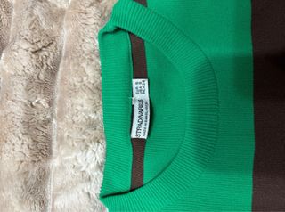 Jersey de rayas verde y marrón