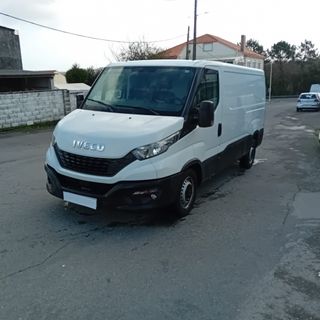 IVECO DAILY FURGON 2021 l2h1 2.3 130CV