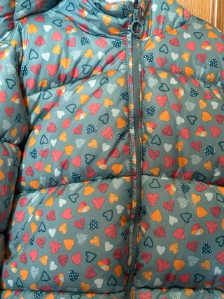 Plumas sfera niña talla 9/10 la talla es 9/10 pero