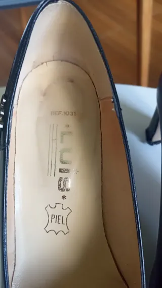 Zapatos de salón piel negro talla 36