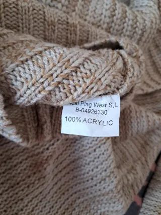 Jersey de punto cuello alto beige