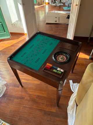 Mesa de Ruleta y Póker