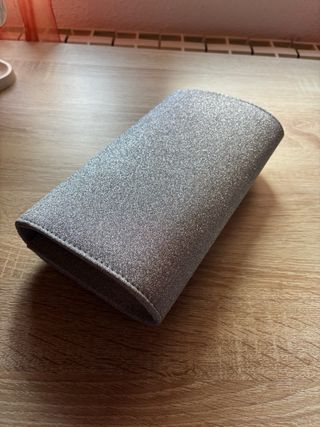 Bolso de fiesta plateado brillante