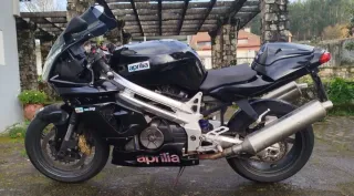 Aprilia RSV Mille Falco Negra