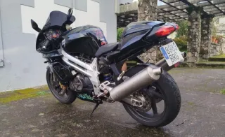 Aprilia RSV Mille Falco Negra