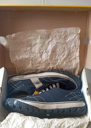 Tênis Caterpillar Preto e Bege