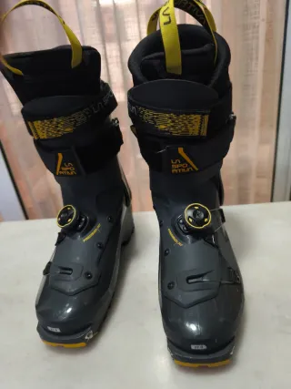 Botas La Sportiva modelo Solar II talla 27 = 42 EU