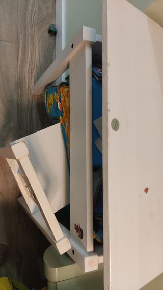 Pupitre infantil blanco + sillas Ikea